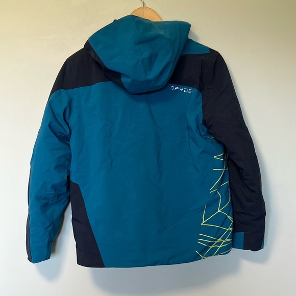 Spyder Blue and Navy Puffer Ski Snow Jacket for Outdoor Adventures - Picture 8 of 8